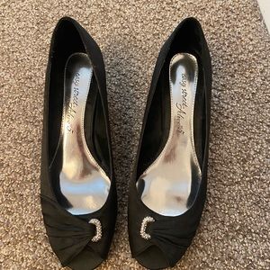 Womens easy street alive five shoes